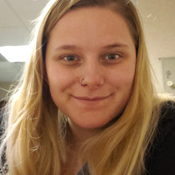 Meet your Posher, Kalli - Picture 1 of 1